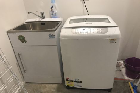 Photo of property in 2/113 Knighton Road, Hillcrest, Hamilton, 3216