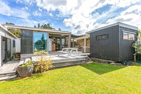 Photo of property in 30 Mako Avenue, Whiritoa, Whangamata, 3691