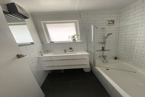 Photo of property in 68 Mark Avenue, Paparangi, Wellington, 6037