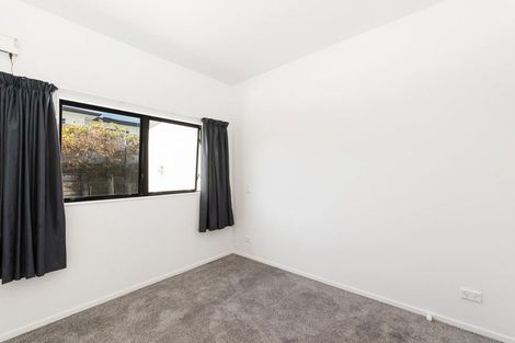 Photo of property in 8 Burgundy Park Avenue, Henderson, Auckland, 0612