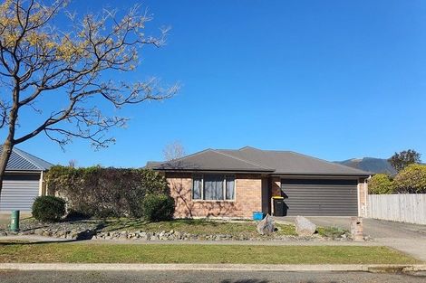 Photo of property in 14 Allport Place, Stoke, Nelson, 7011