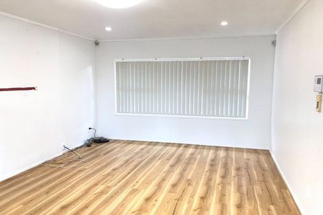 Photo of property in 66 Sunlands Drive, Manurewa, Auckland, 2102