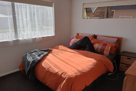 Photo of property in 35 Glen Road, Stokes Valley, Lower Hutt, 5019