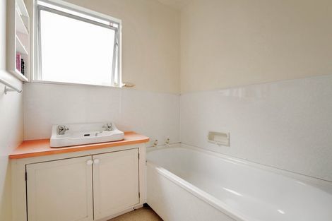 Photo of property in 3 Shepherds Road, Papakura, 2110