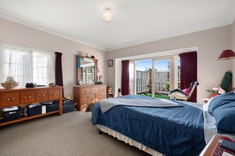 Photo of property in 1/20 Takutai Avenue, Bucklands Beach, Auckland, 2012