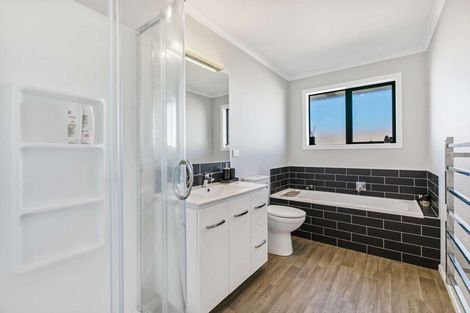 Photo of property in 16 Wahaika Way, Papamoa Beach, Papamoa, 3118