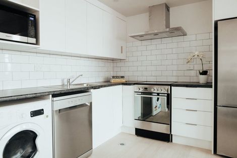 Photo of property in Quantum On Thorndon Quay, 7/163b Thorndon Quay, Pipitea, Wellington, 6011