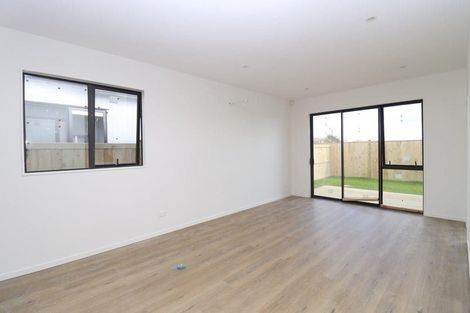 Photo of property in 6 Woven Place, Karaka, Papakura, 2113