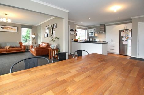 Photo of property in 104 Perth Street, Holmes Hill, Oamaru, 9401