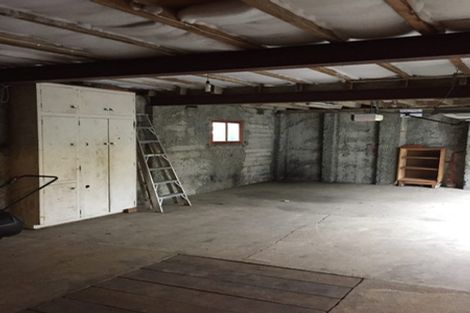 Photo of property in 207 Taieri Road, Kaikorai, Dunedin, 9010