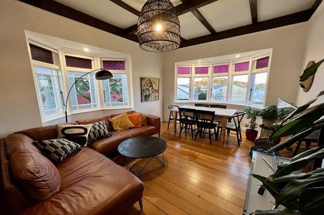 Photo of property in 40 William Bond Street, Stanley Point, Auckland, 0624