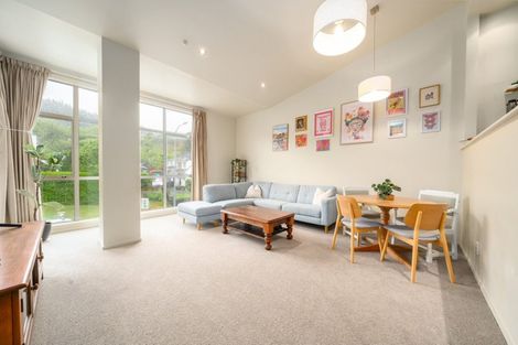 Photo of property in 1/20 Main Road, Tawa, Wellington, 5028