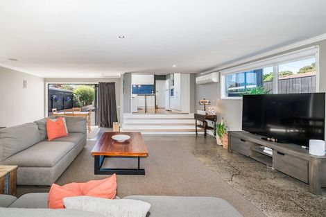 Photo of property in 83 Martin Road, Paraparaumu Beach, Paraparaumu, 5032