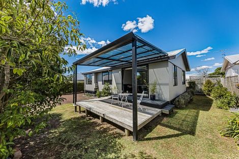 Photo of property in 42a Premier Avenue, Point Chevalier, Auckland, 1022