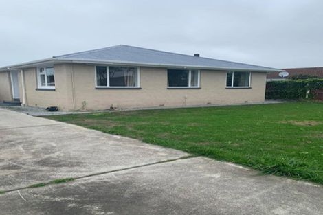 Photo of property in 61 Palmers Road, New Brighton, Christchurch, 8083