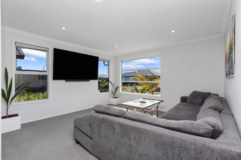 Photo of property in 12 Bill Miller Drive, Papamoa, 3118