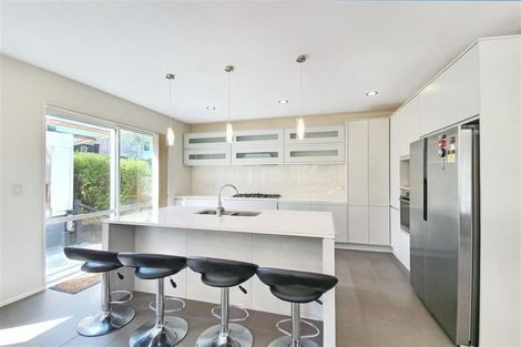 Photo of property in 10 Askerne Drive, Flat Bush, Auckland, 2016