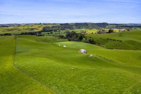 Photo of property in 19 Roddy Road, Everett Park, New Plymouth, 4373