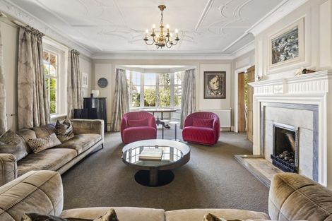 Photo of property in 12 Easdale Street, Kelburn, Wellington, 6012