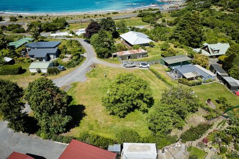 Photo of property in 13 Makura Road, Goose Bay, Kaikoura, 7374