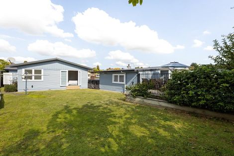Photo of property in 14 Manapouri Place, Glenview, Hamilton, 3206