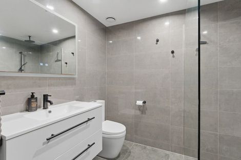 Photo of property in 8 Wairere Road, Bastia Hill, Whanganui, 4500