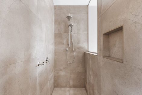 Photo of property in 29 Holcombrooke Lane, Welcome Bay, Tauranga, 3175