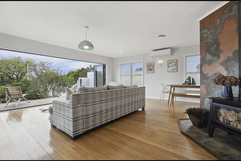 Photo of property in 97 Wallace Road, Mangere Bridge, Auckland, 2022