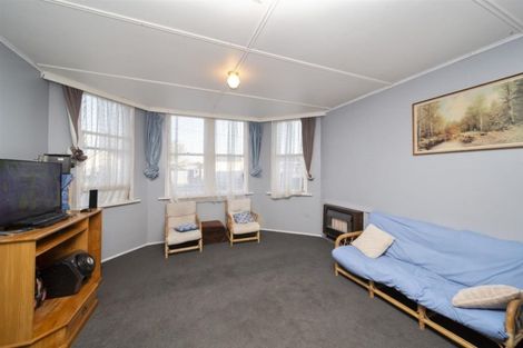 Photo of property in 25 Milmoe Street, Hawera, 4610