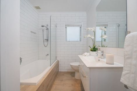 Photo of property in 56 Hahei Beach Road, Hahei, Whitianga, 3591