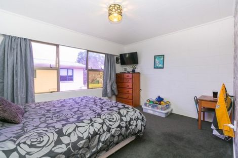 Photo of property in 8 Sarten Street, Waitara, 4320