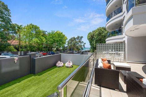 Photo of property in 175h Hurstmere Road, Takapuna, Auckland, 0622