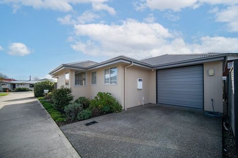 Photo of property in 1 Holly Way, Tahunanui, Nelson, 7011