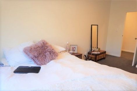 Photo of property in 3 Oak Avenue, Paremata, Porirua, 5024