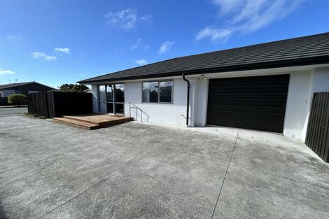 Photo of property in 3 Tamarisk Place, Parklands, Christchurch, 8083