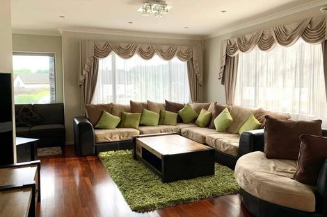 Photo of property in 5 Dawood Place, The Gardens, Auckland, 2105