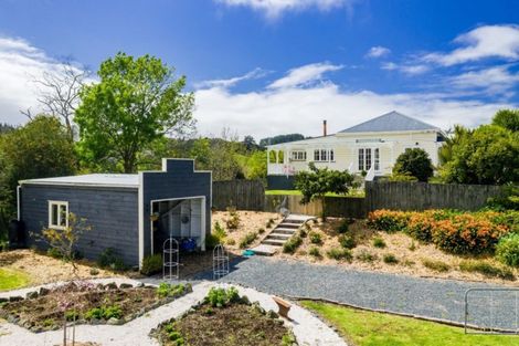 Photo of property in 5 Hook Road, Paparoa, 0571