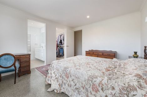 Photo of property in 85 Wharf Road, Te Atatu Peninsula, Auckland, 0610