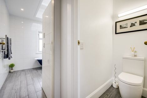 Photo of property in 27 Thompson Road, Bluff Hill, Napier, 4110