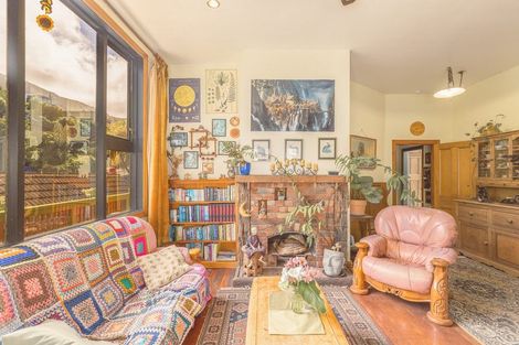 Photo of property in 13 Hawkhurst Road, Lyttelton, 8082