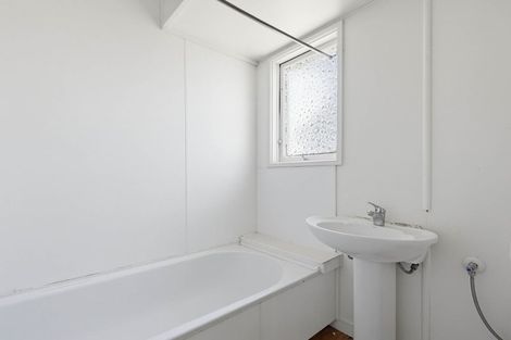 Photo of property in 45 Totara Street, Waiuku, 2123