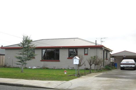 Photo of property in 38 Holloway Street, Waikiwi, Invercargill, 9810