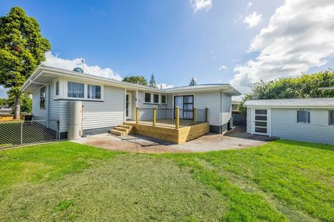 Photo of property in 16 Eastburn Street, Papakura, 2110