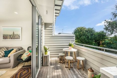 Photo of property in Habitat Apartments, 12/31 Byron Avenue, Takapuna, Auckland, 0622