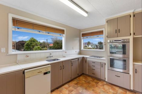 Photo of property in 2 Argyle Avenue, Levin, 5510
