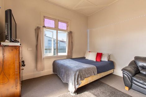 Photo of property in 32 Tennyson Street, Dannevirke, 4930