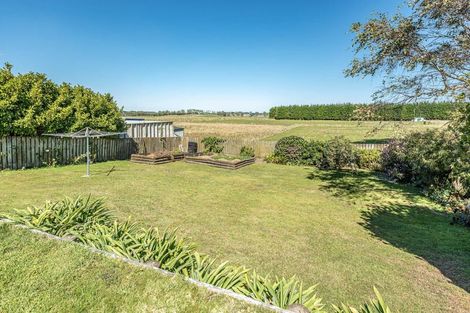 Photo of property in 1 Weraroa Road, Waverley, 4510