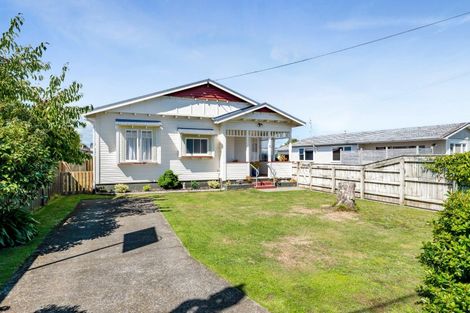 Photo of property in 10 Morrissey Street, Hawera, 4610
