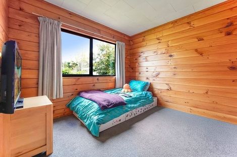 Photo of property in 7 Kaipara Portage Road, Riverhead, 0820