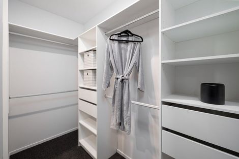 Photo of property in 5 Helen Place, Halswell, Christchurch, 8025